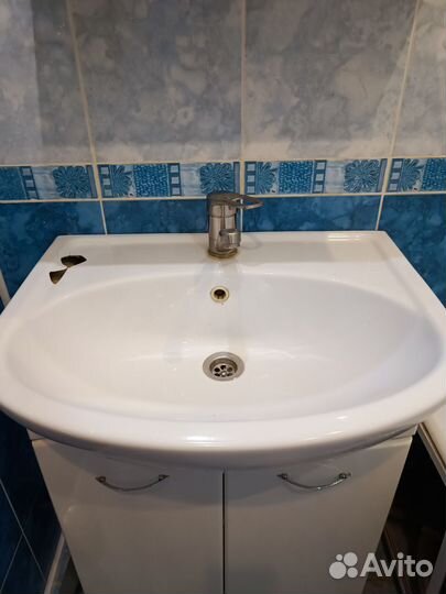 Тумба с раковиной для ванной бу