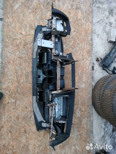 Панель передняя салона (торпедо) BMW 7 E65/E66/E67