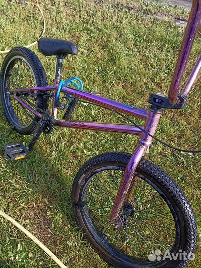 Трюковой велосипед BMX