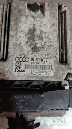 Блок управления двигателем Audi A8 D3/4E