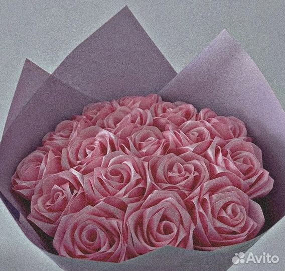 Розы из атласных лент с блестками