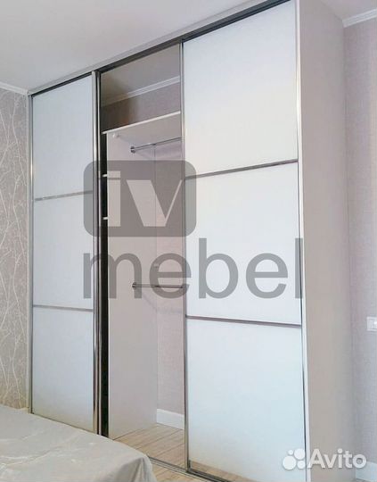 Распашной шкаф