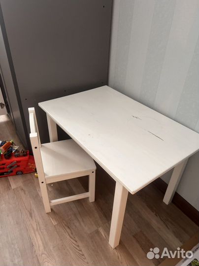 Детский стол и стульчик
