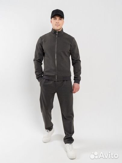 Спортивный костюм от Loro Piano в 2025 году