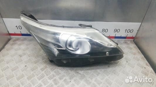 Фара правая toyota avensis T27 (YBE15MU01)