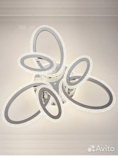 Люстра светодиодная с пультом, новая