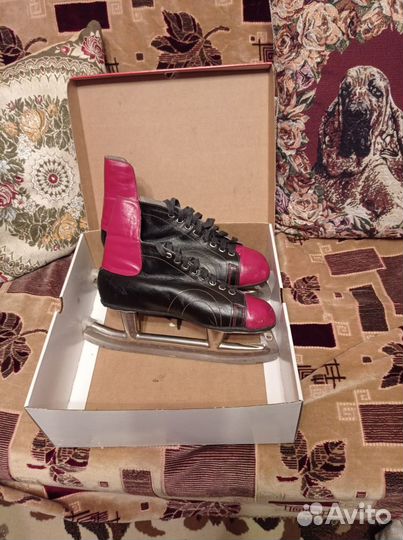 Коньки фигурные