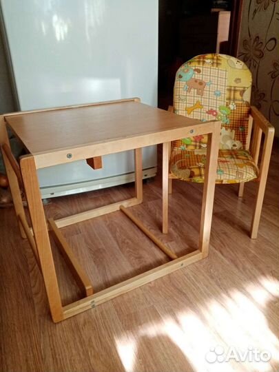 Детский столик и стульчик (трансформер)