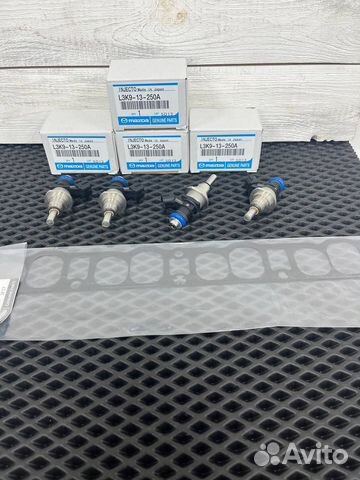 Форсунка топливная Mazda CX-7 оригинал