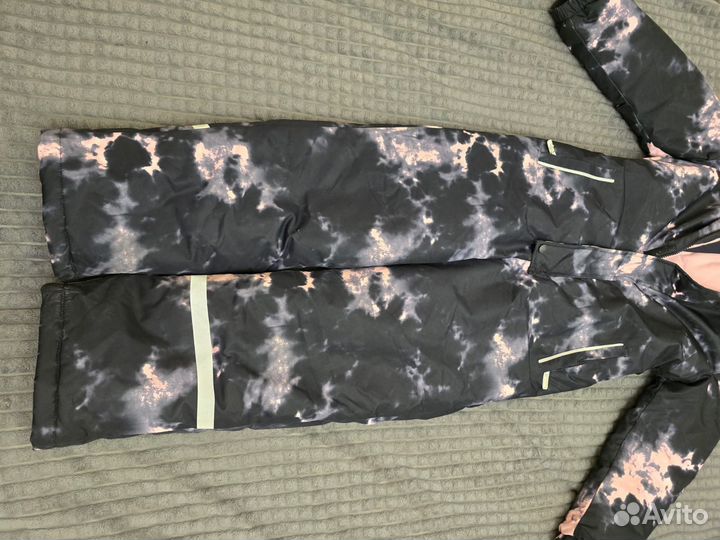 Зимний комбинезон для девочки