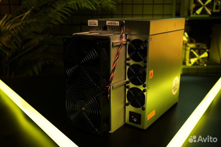 Майнер Antminer KS5 PRO 21 TH