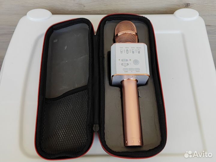 Караоке-микрофон