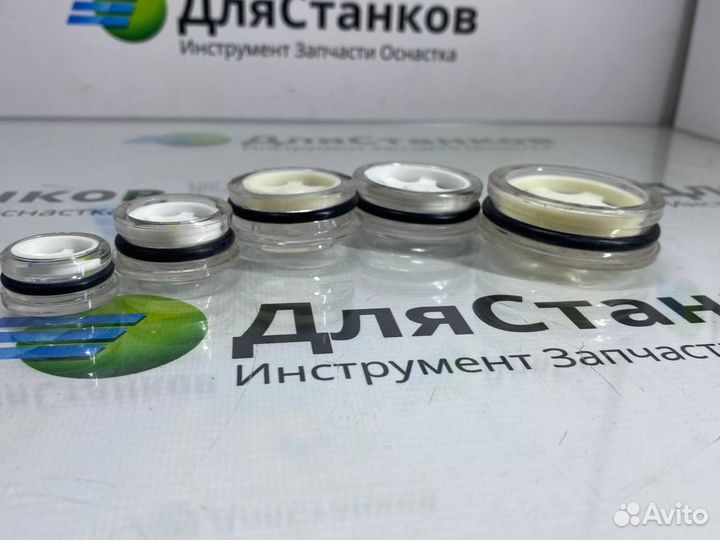 Маслоуказатель глазок- глазок уровня масла Кир