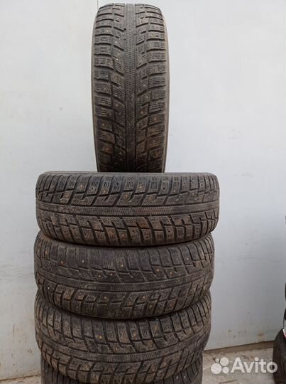 Kumho I'Zen KW22 205/60 R16