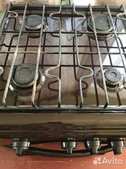 Газовая плита б/у в очень хорошем состоянии