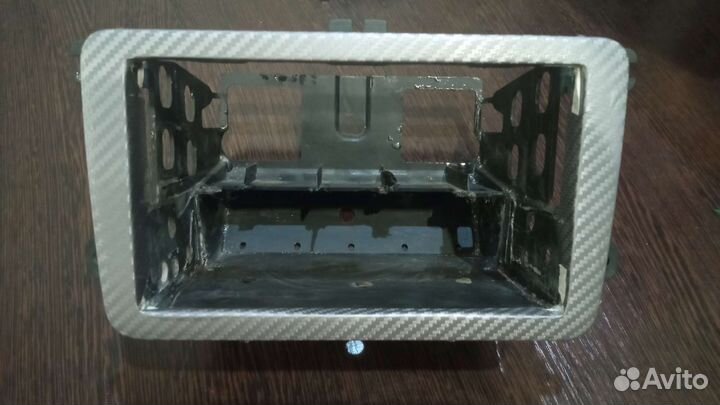 Рамка штатная, с блоком крепления Шкода Рапид-1