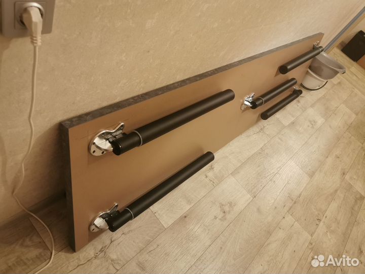 Столешница с ножками