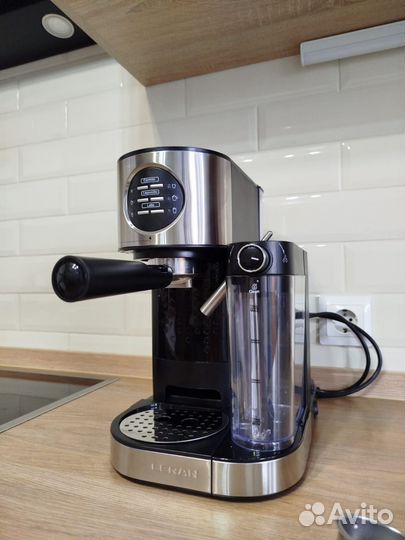 Кофеварка рожковая Leran