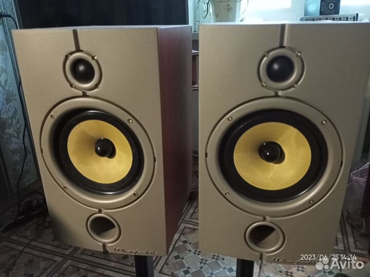 Полочная акустика wharfedale 8.2