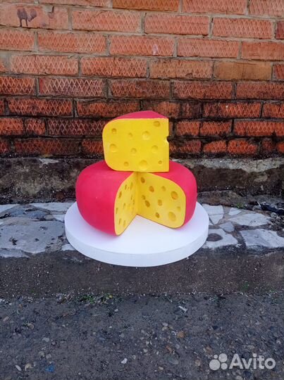 Объемный декор для витрин из пенопласта