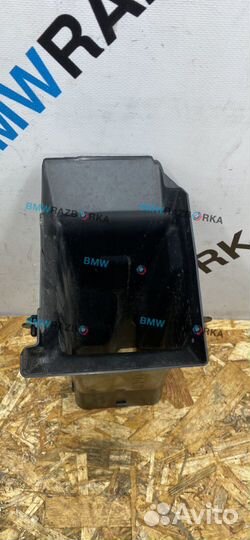 Воздуховод тормозного механизма левый BMW i5 G60