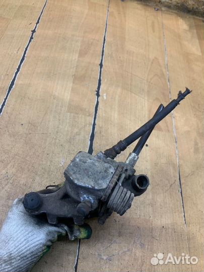 Суппорт задний правый Mazda 3 хетчбэк 5-ти дв