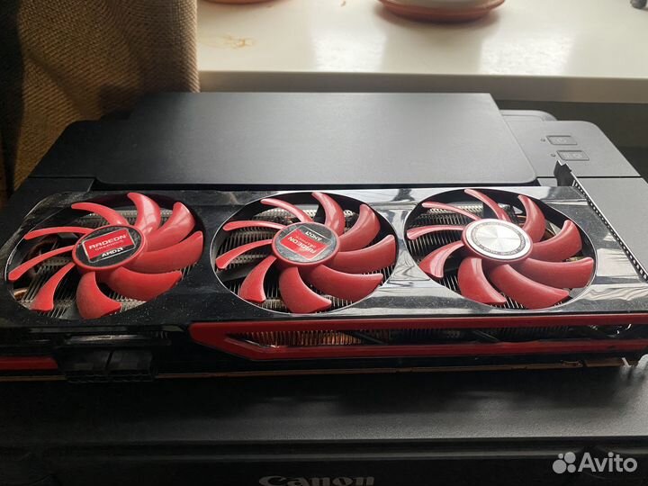 Видеокарта Radeon HD 7990, 6GB. Игровая