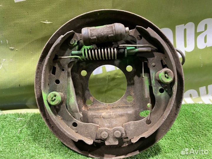 Колодки тормозные задние правые Geely Mk LG1