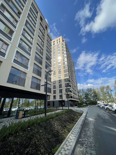 2-к. квартира, 63 м², 5/17 эт.