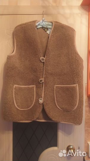 Жилетка женская 52- 58разм овчина верблюжья шерсть