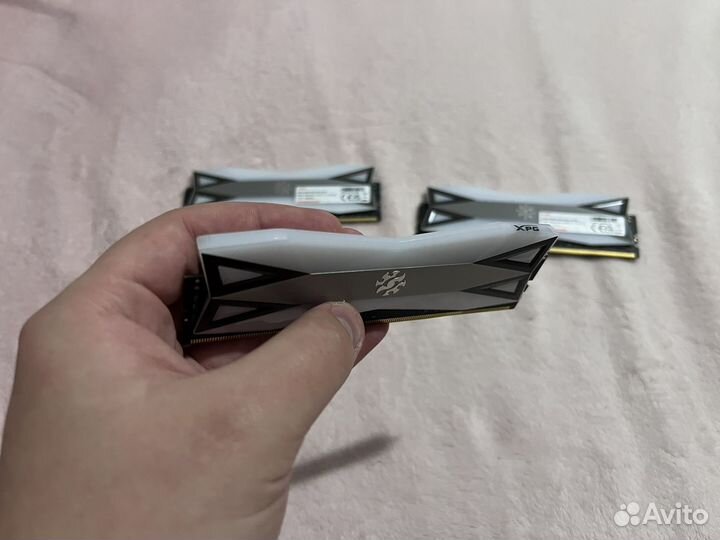 Оперативная память DDR4 Adata XPG DT60 3200 64gb