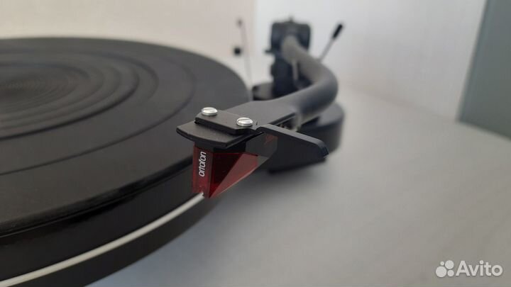 Проигрыватель винила Pro-Ject RPM 1.3 Genie