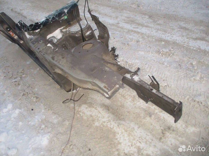 Лонжерон передний правый Infiniti FX (S50)