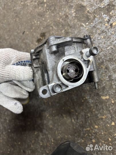 Вакуумный насос audi а4 b8 2.0t CDN