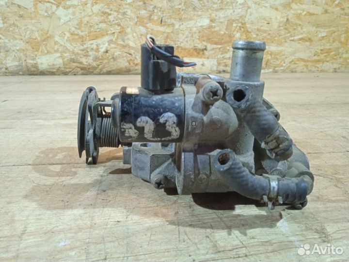 Заслонка дроссельная Mazda 323 BA 1.5 1996