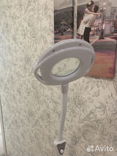 Косметологическая лампа-лупа с регул. яркости