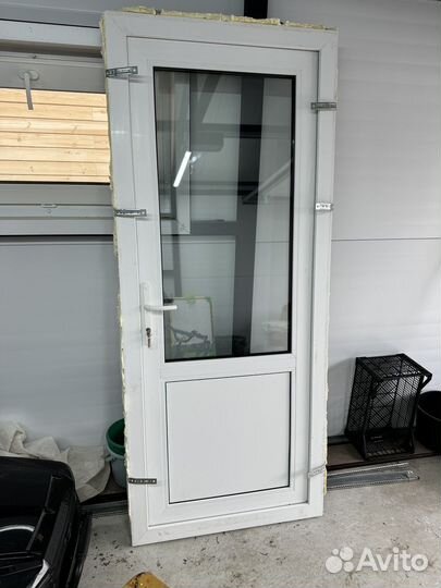 Дверь пластиковая пвх входная теплая
