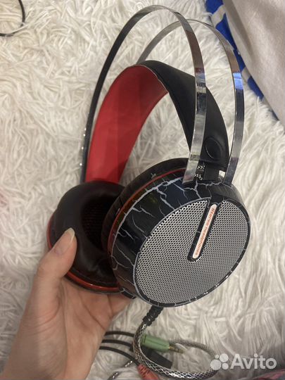 Игровые наушники