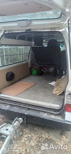Mazda Bongo 2.0 МТ, 2002, 300 000 км