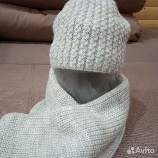 Комплект шапка и снуд женский