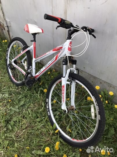 Стильный женский велосипед stels miss 6100