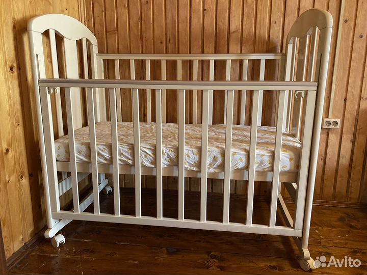 Детская кроватка от 0 до 3 х лет