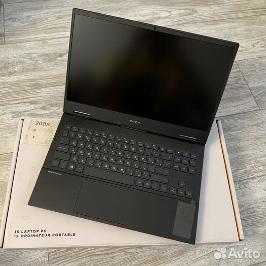 HP omen 15 R7/16/512/RTX3070