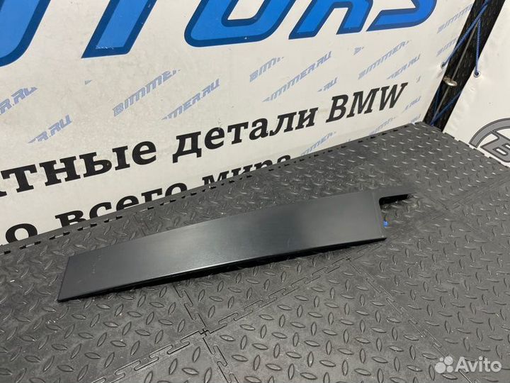 Накладка центральной стойки передняя правая Bmw