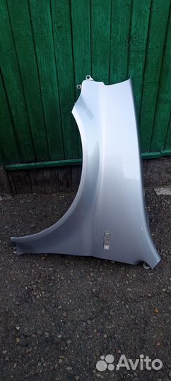 Крыло (правое и левое переднее) на Honda HR-V