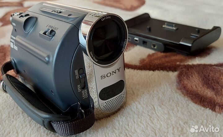 Продается видеокамера sony DCR-HC48E Handycam