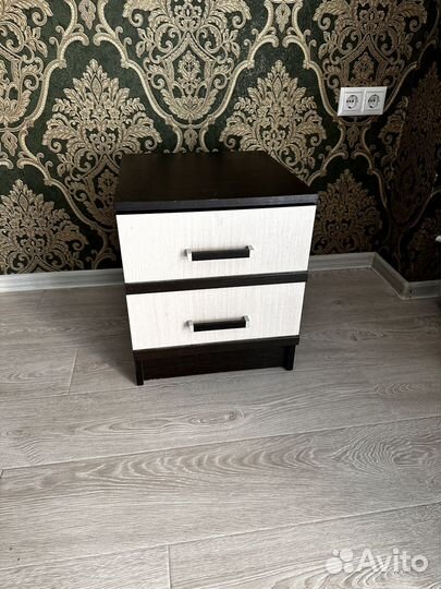 Тумба Сакура прикроватная 2 шт и комод