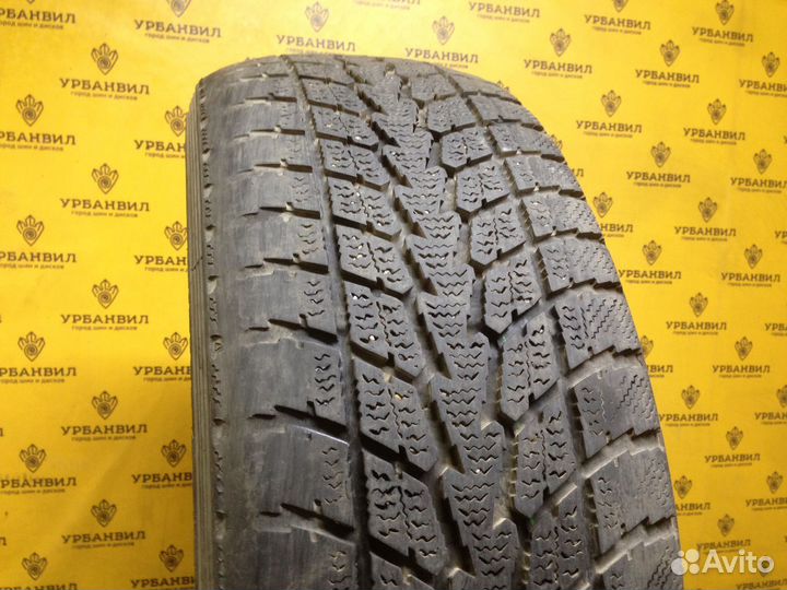 Toyo Winter Tranpath S1 215/60 R17 96Q