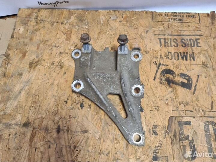 Кронштейн опоры двигателя задний Honda Civic 4D