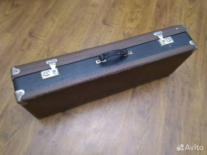 Футляр для тенор- саксофона